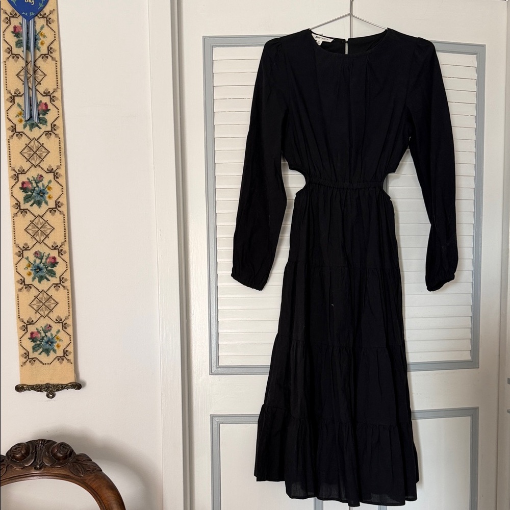 En Merci Elegant Black Long Sleeve Dress